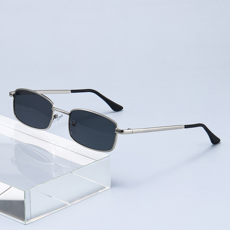 Fashion Punk Sunglasses Women  - огляд і ціна Vintage Fashion Images