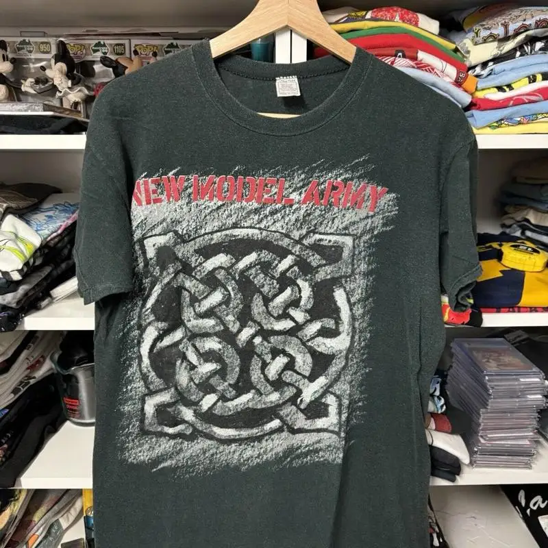 Reprint New Model Army 90S Vin - огляд і ціна Band Tee Faded 90S