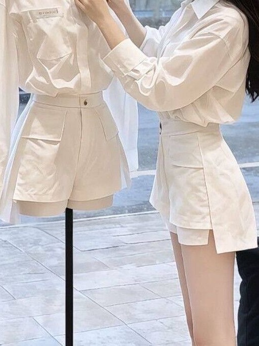 Fashionable White  Neck Shirt  - огляд і ціна Vintage Fashion Pieces