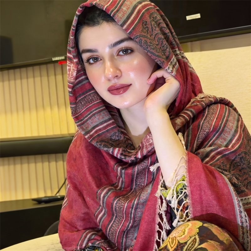 Vintage Paisley Print Hijab Fa - огляд і ціна Vintage Fashion Hijab