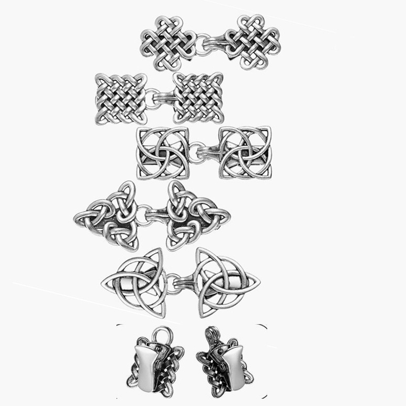 Vintage Sweater Clips Celtic K - огляд і ціна Vintage Fashion Postcards