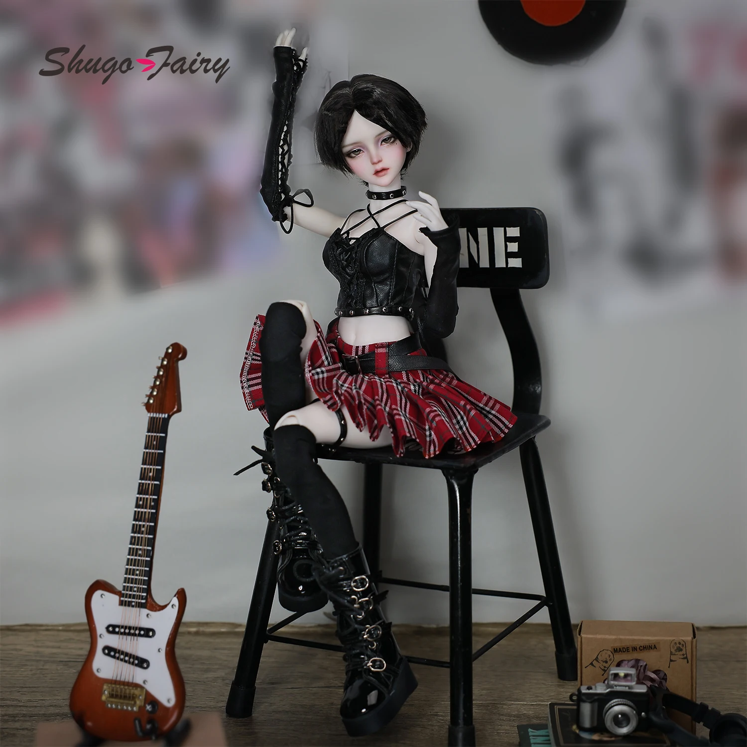 Carmen F 1/4 BJD Punk Rock Sta - огляд і ціна Vintage Fashion Doll