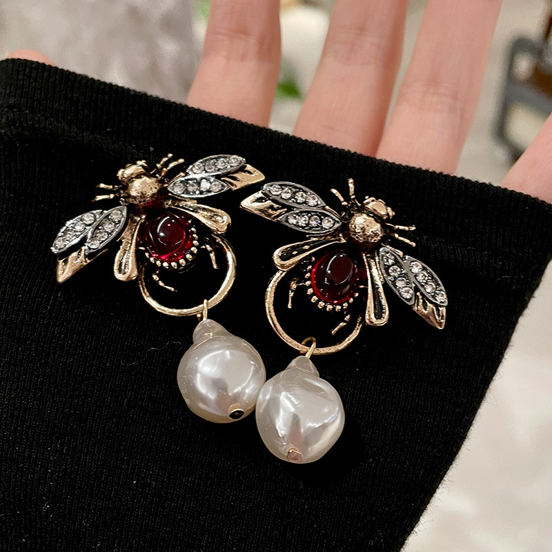 Vintage Bug Insect Dangle Earr - огляд і ціна Vintage Fashion Bug