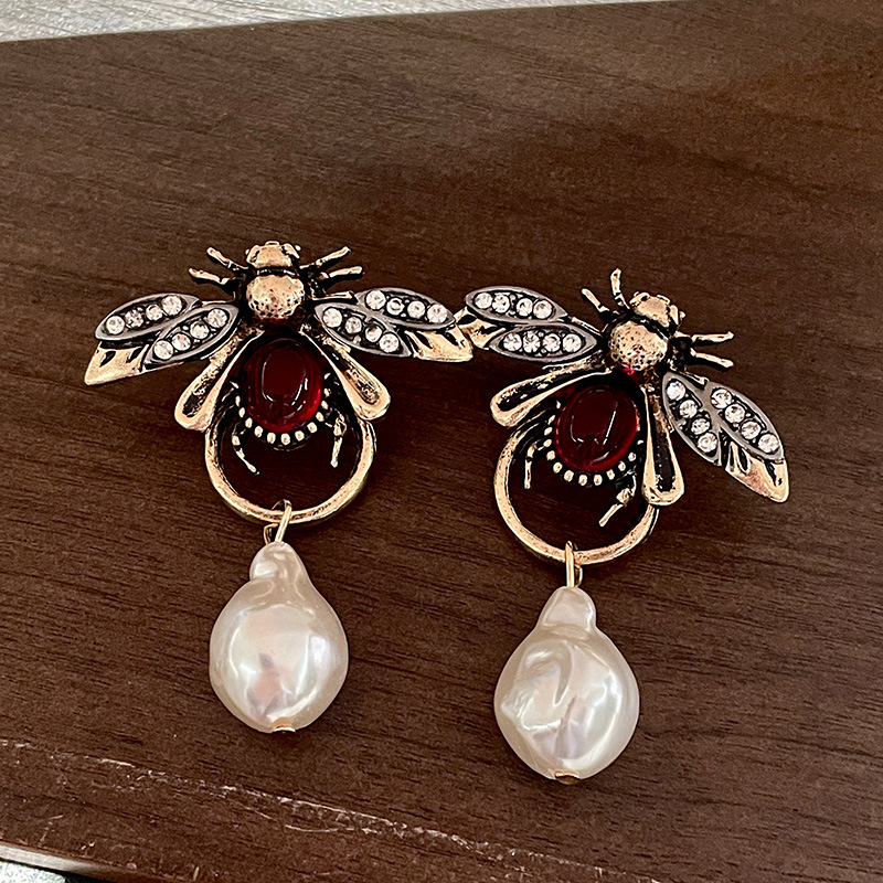 Vintage Bug Insect Dangle Earr - огляд і ціна Vintage Fashion Bug