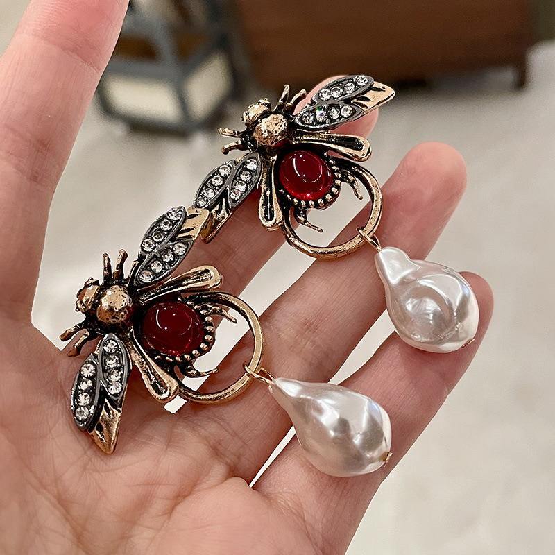 Vintage Bug Insect Dangle Earr - огляд і ціна Vintage Fashion Bug